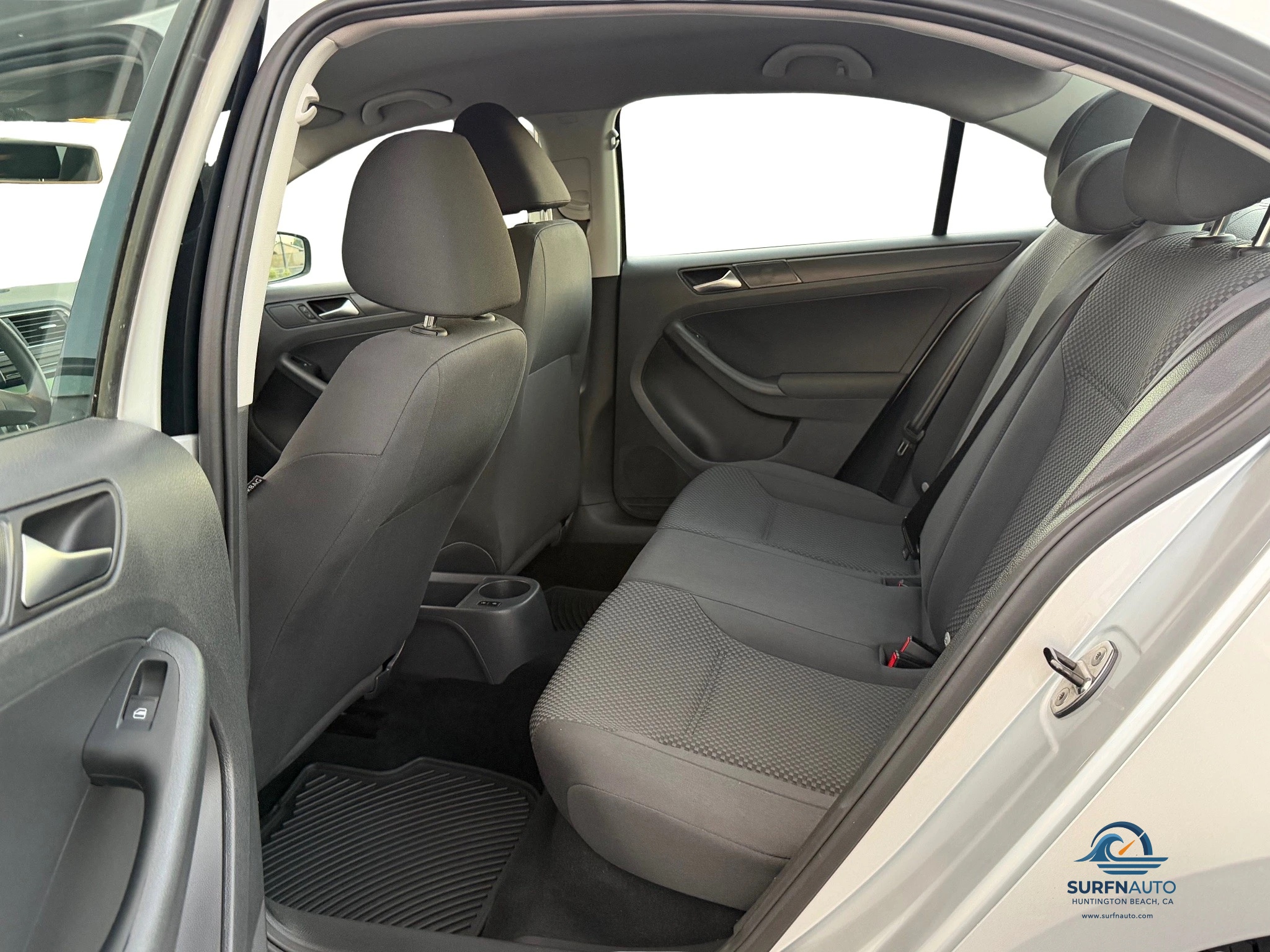 2012 Volkswagen Jetta 2.0L Sedan 4D interior photo 2