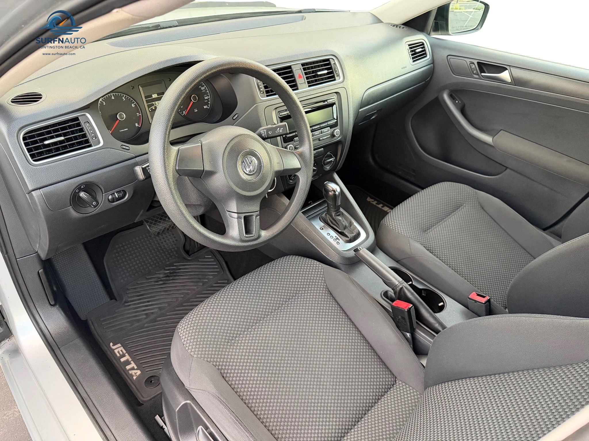 2012 Volkswagen Jetta 2.0L Sedan 4D interior photo 4