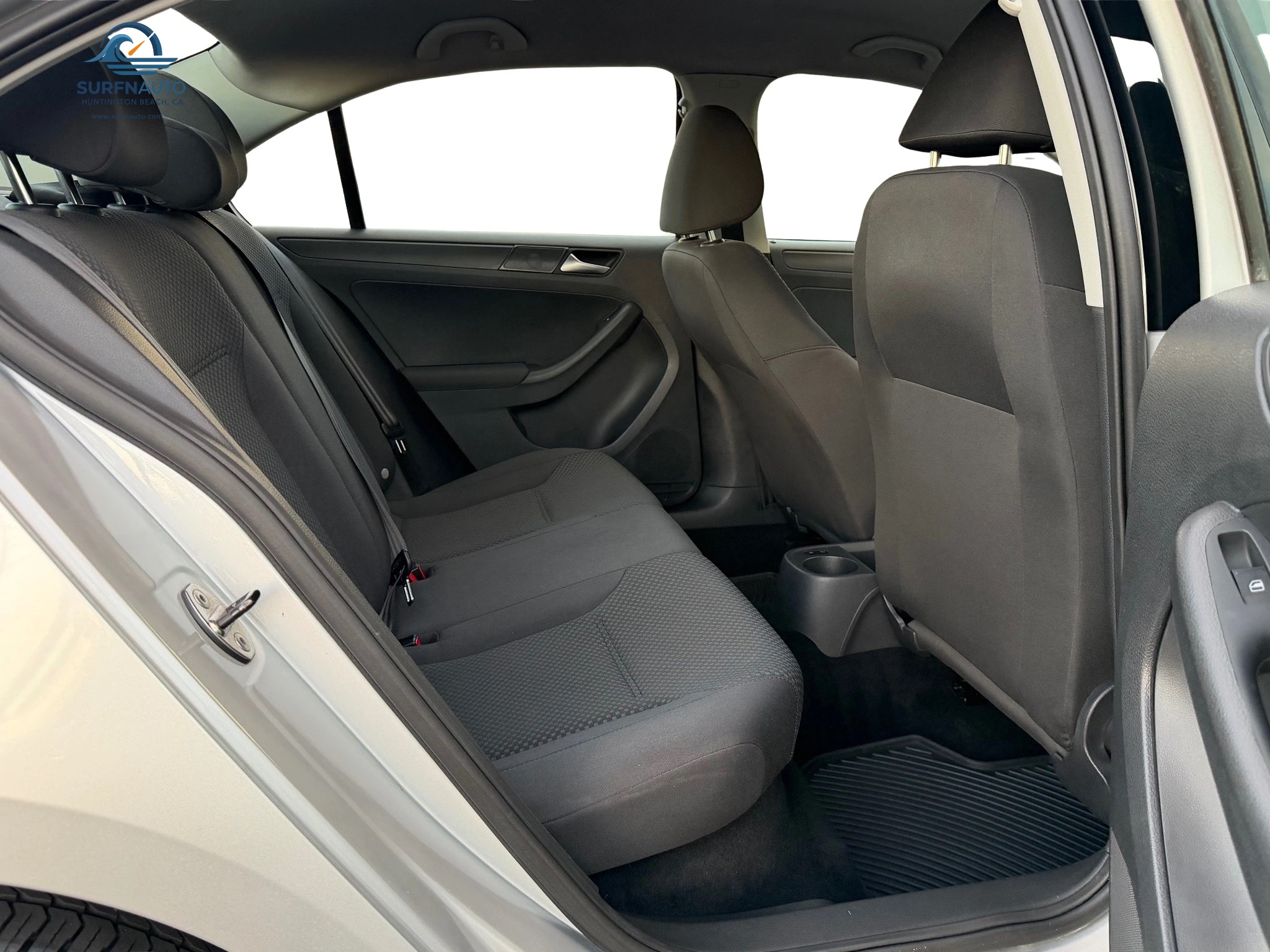 2012 Volkswagen Jetta 2.0L Sedan 4D interior photo 5