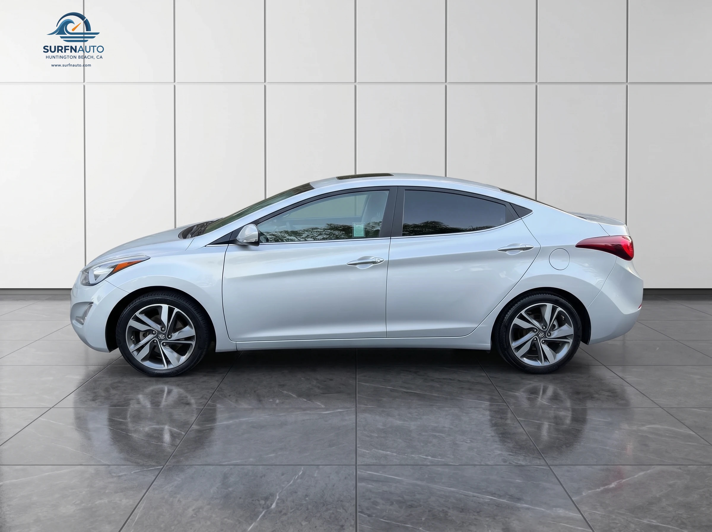 2015 Hyundai Elantra Limited Sedan 4D exterior photo 4