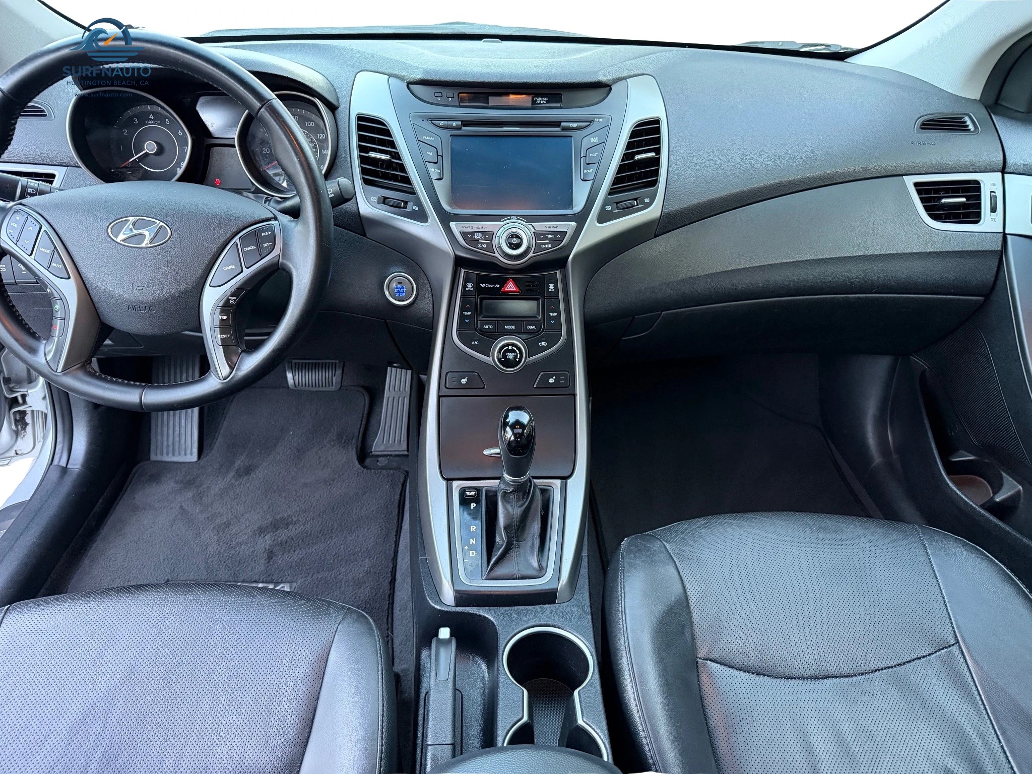 2015 Hyundai Elantra Limited Sedan 4D interior photo 5