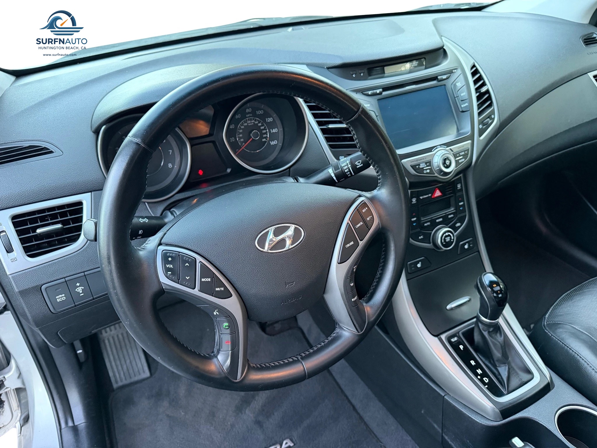 2015 Hyundai Elantra Limited Sedan 4D interior photo 3