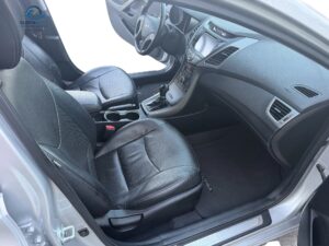 2015 Hyundai Elantra Limited Sedan 4D interior photo 9