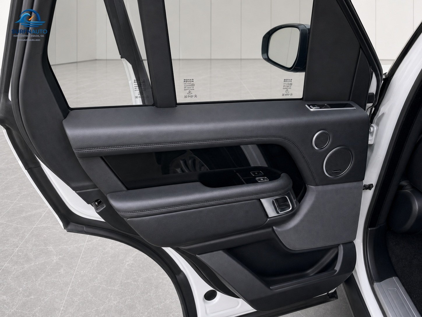 2019 Land Rover Range Rover HSE Sport Utility 4D interior photo 3