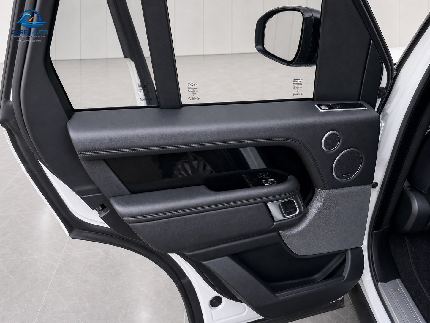 2019 Land Rover Range Rover HSE Sport Utility 4D interior photo 5