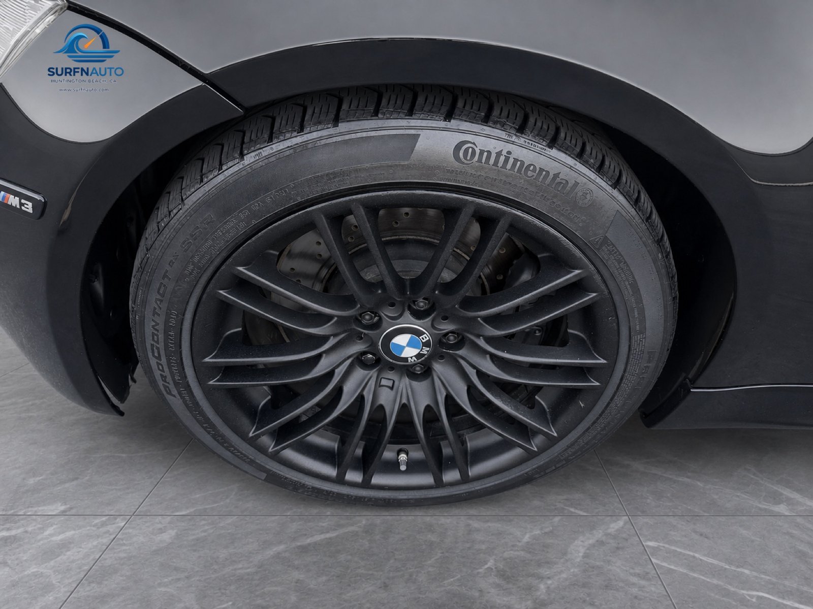 2011 BMW M3 Sedan 4D exterior photo 3