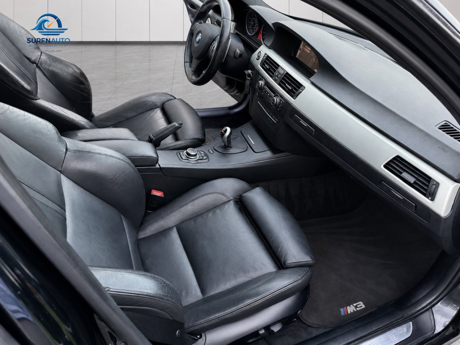 2011 BMW M3 Sedan 4D interior photo 8